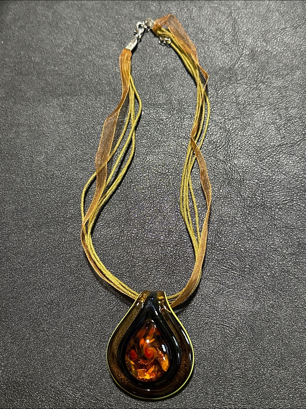 Vintage Art Deco Glass Teardrop Pendant Multi-Strand Corded Necklace - Picture 10 of 14